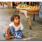 Bataker Mädchen auf dem Markt - Sumatra