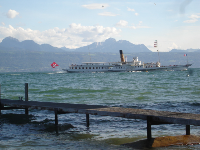 Bateau au loin