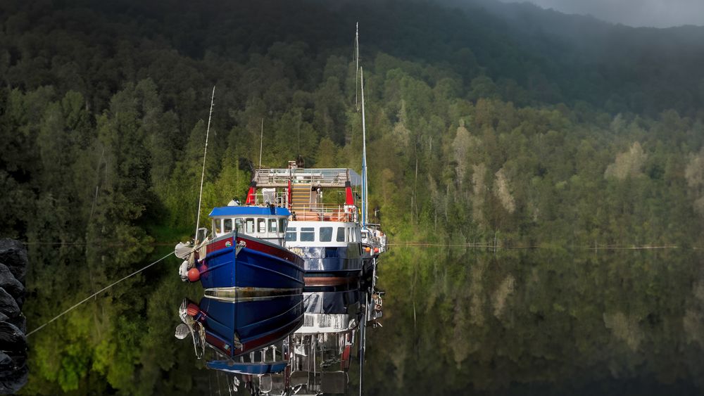 bateau écossais sur le lac