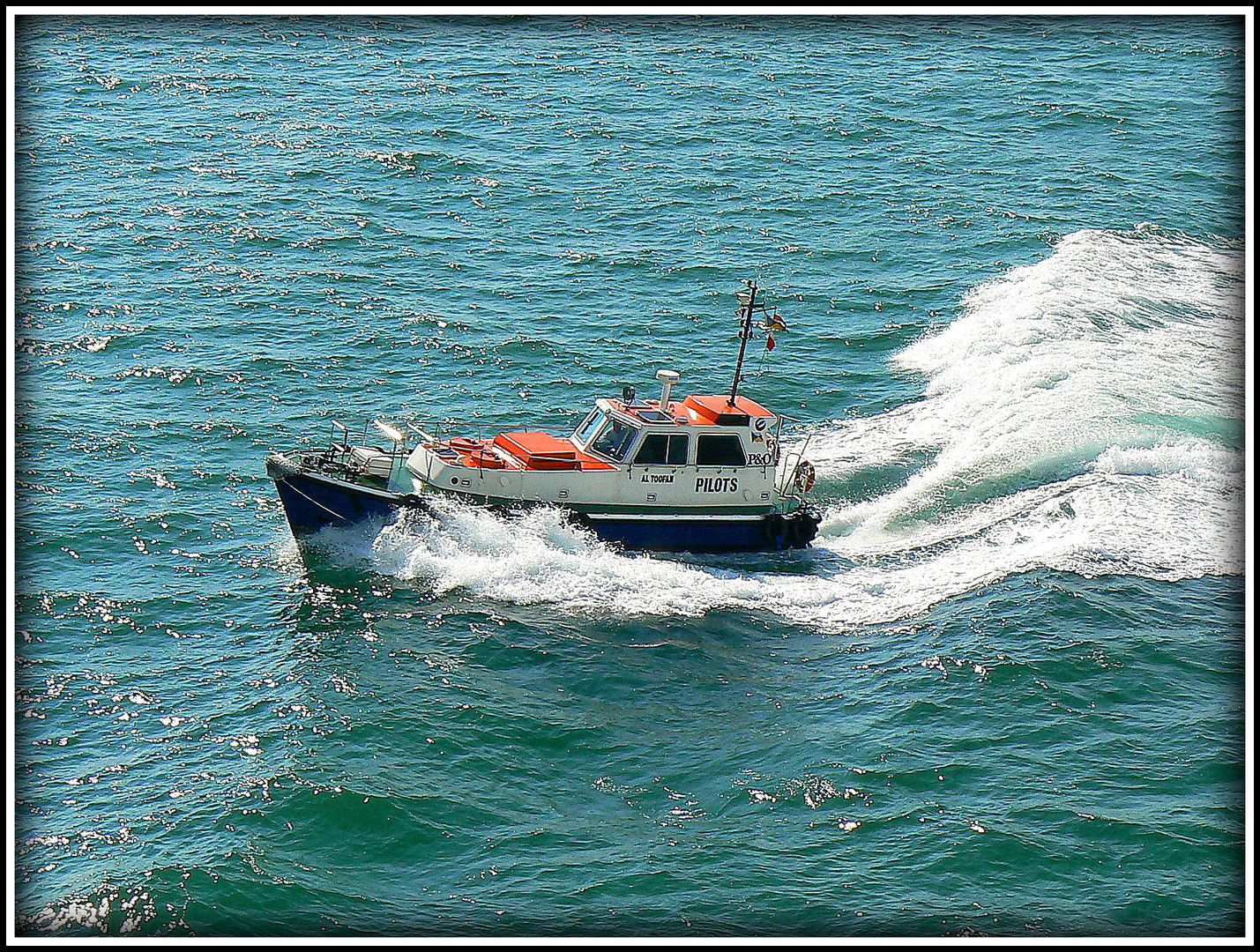 BATEAU PILOTE