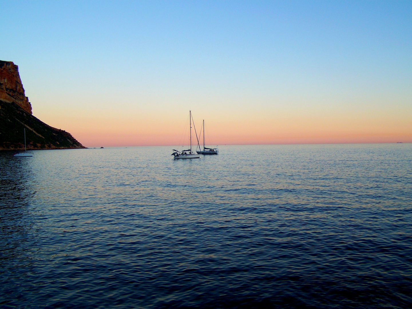 Bateaux au coucher de soleil