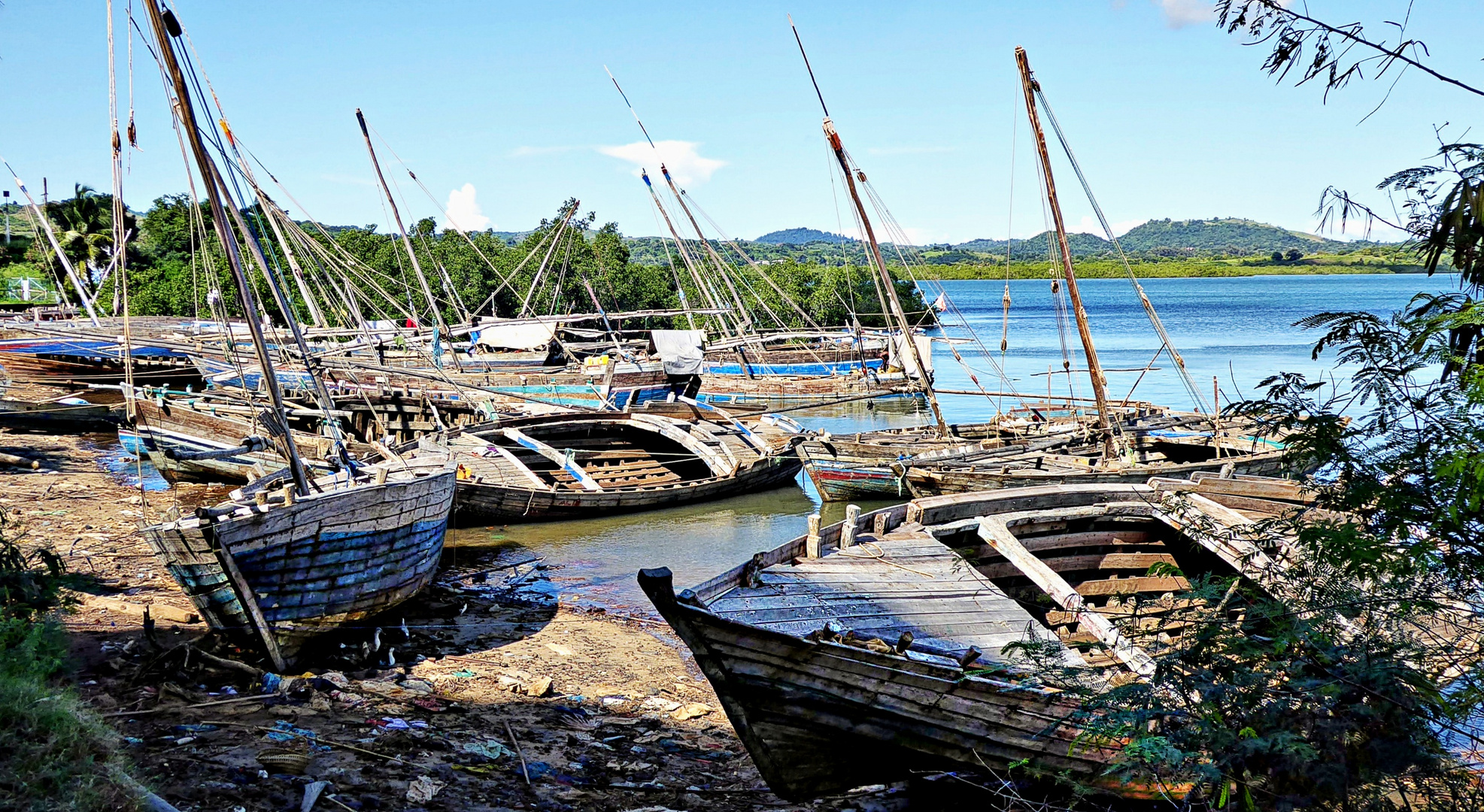 Bateaux de pêche ou de transport 