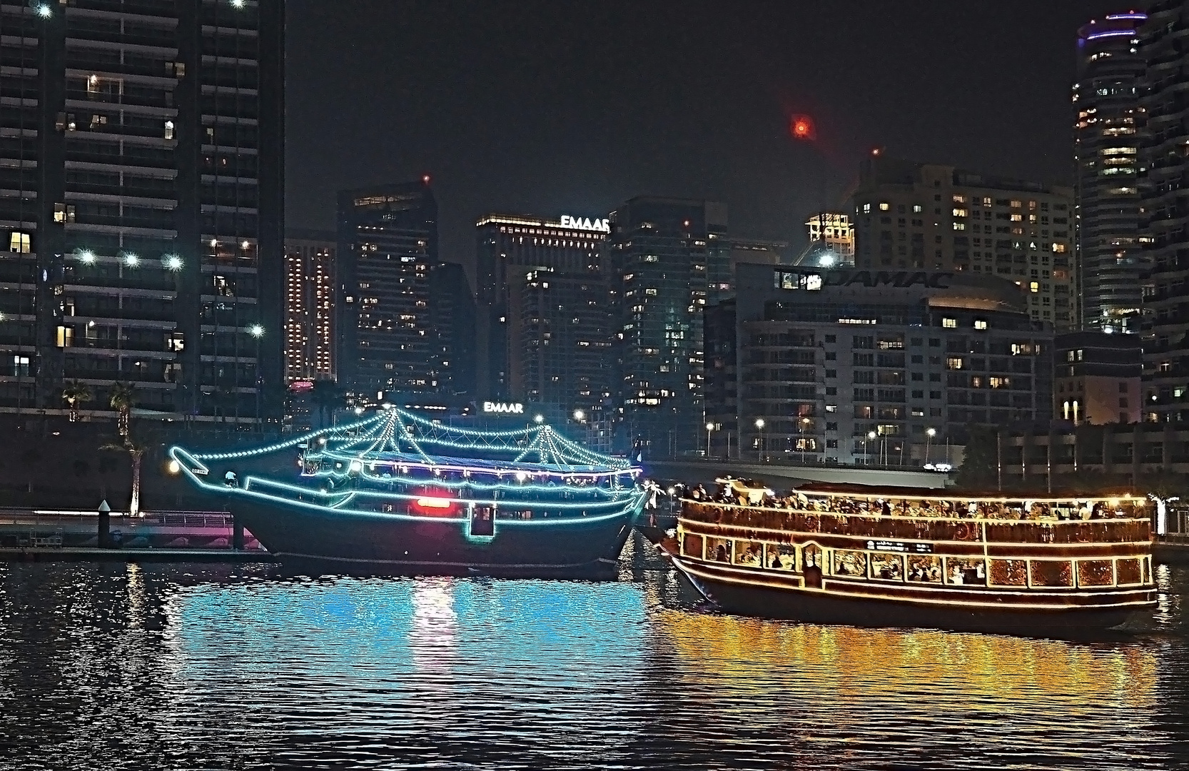 Bateaux pour mini-croisières