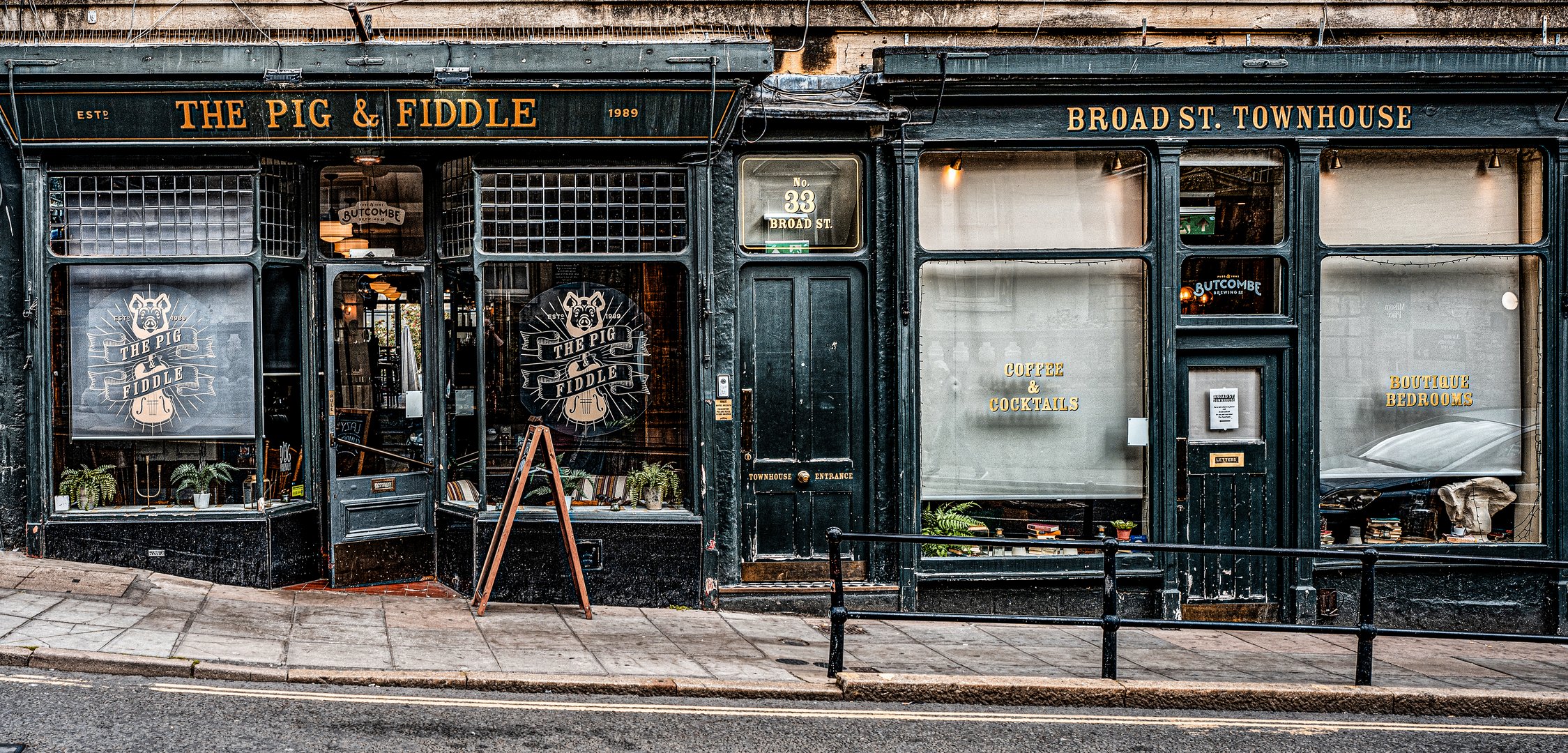 Bath: The Pig & Fiddle