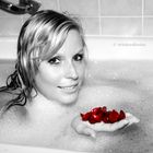 bath with roses...