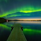 bathing under northern lights Lapland / Sweden