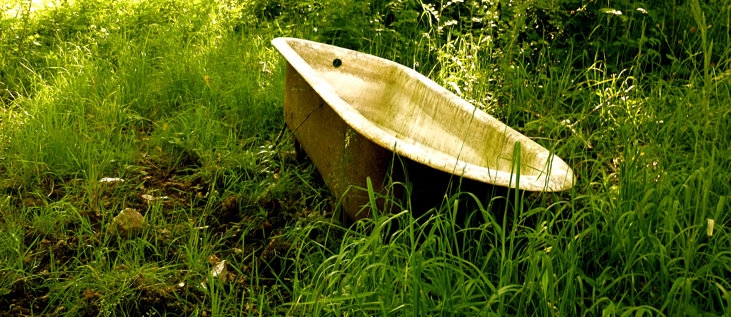 bathtub