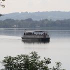 battello sul lago di Pusiano