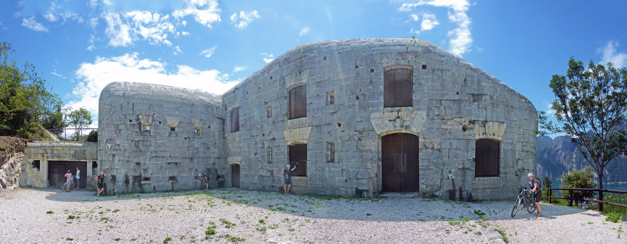 Batteria di Mezzo - Monte Brione - Riva/Torbole - Lago di Garda (Gardasee)