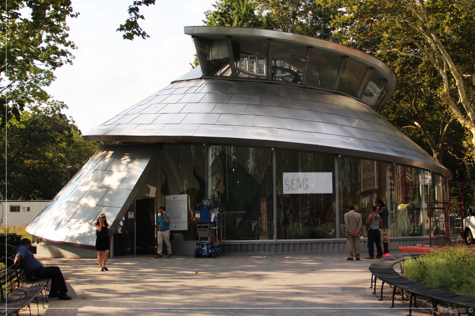 Battery Park - SeaGlass Carousel