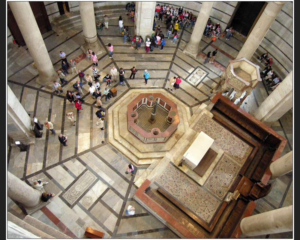 Battistero di Pisa – Interior