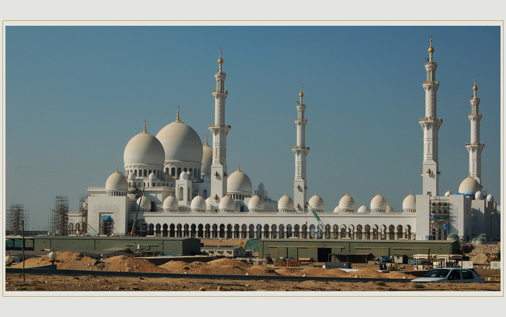 Bauboom in den Emiraten/Sheik Zayed Bin Sultan Moschee