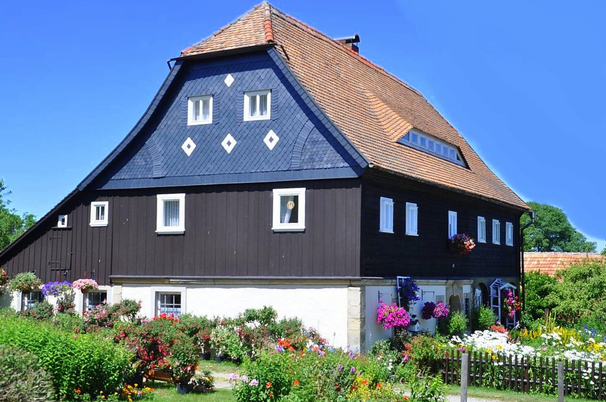 Bauerngarten am Umgebindehaus