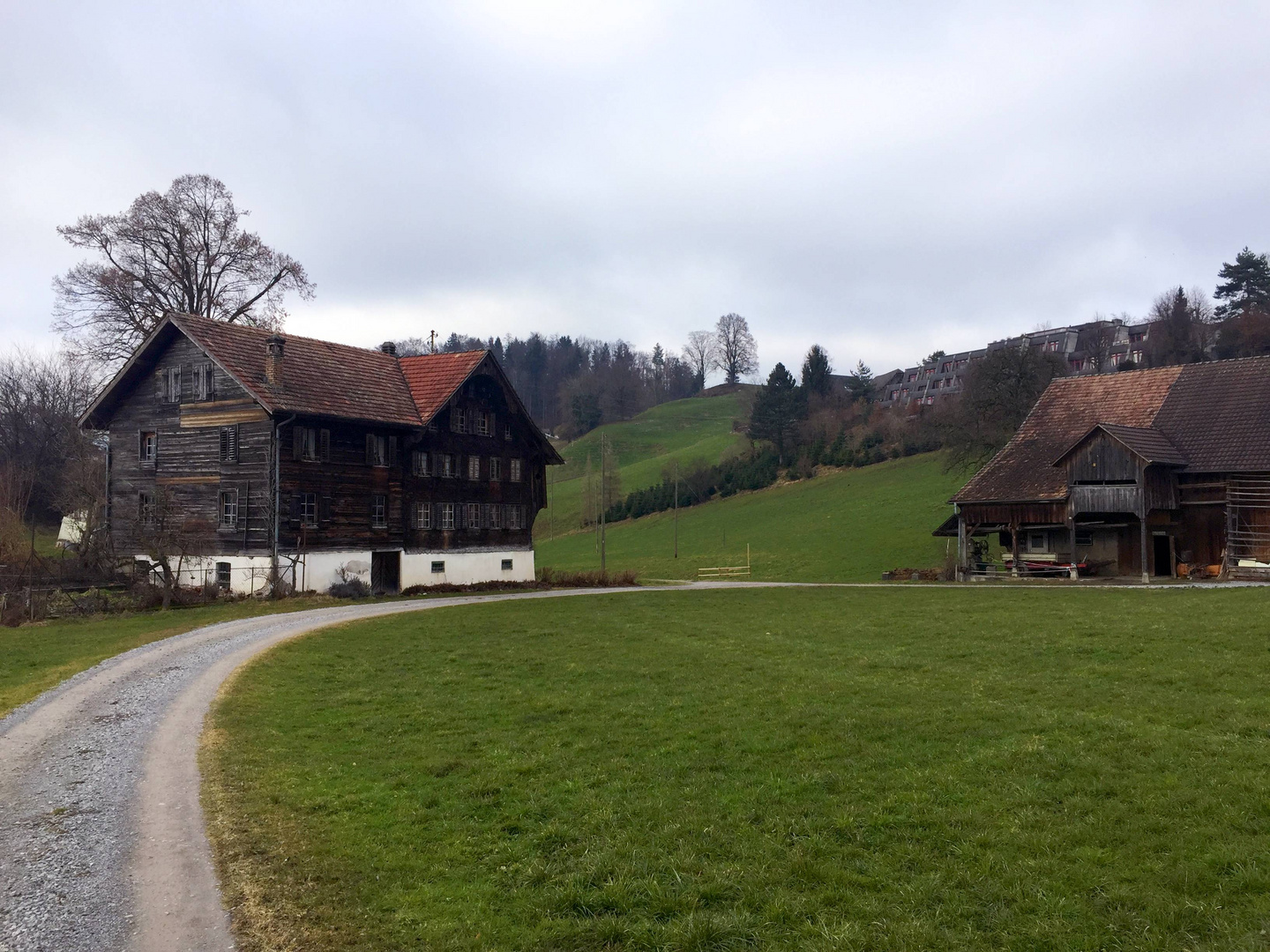 Bauernhaus über der Horwer Bucht ...