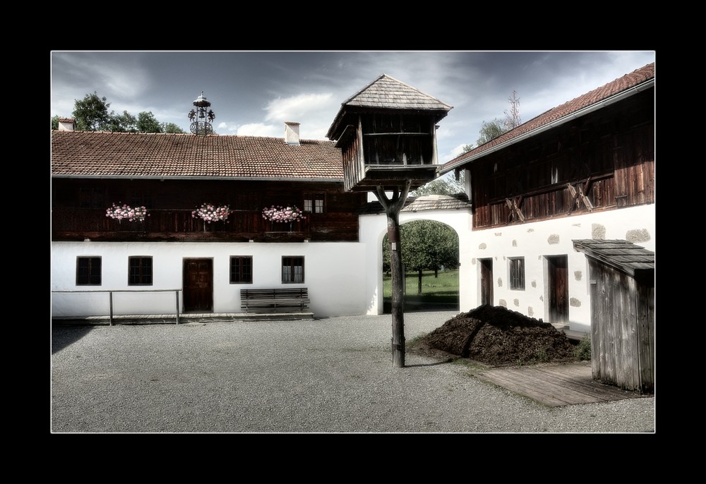 Bauernhausmuseum in Amerang / Taubenschlag im Hof