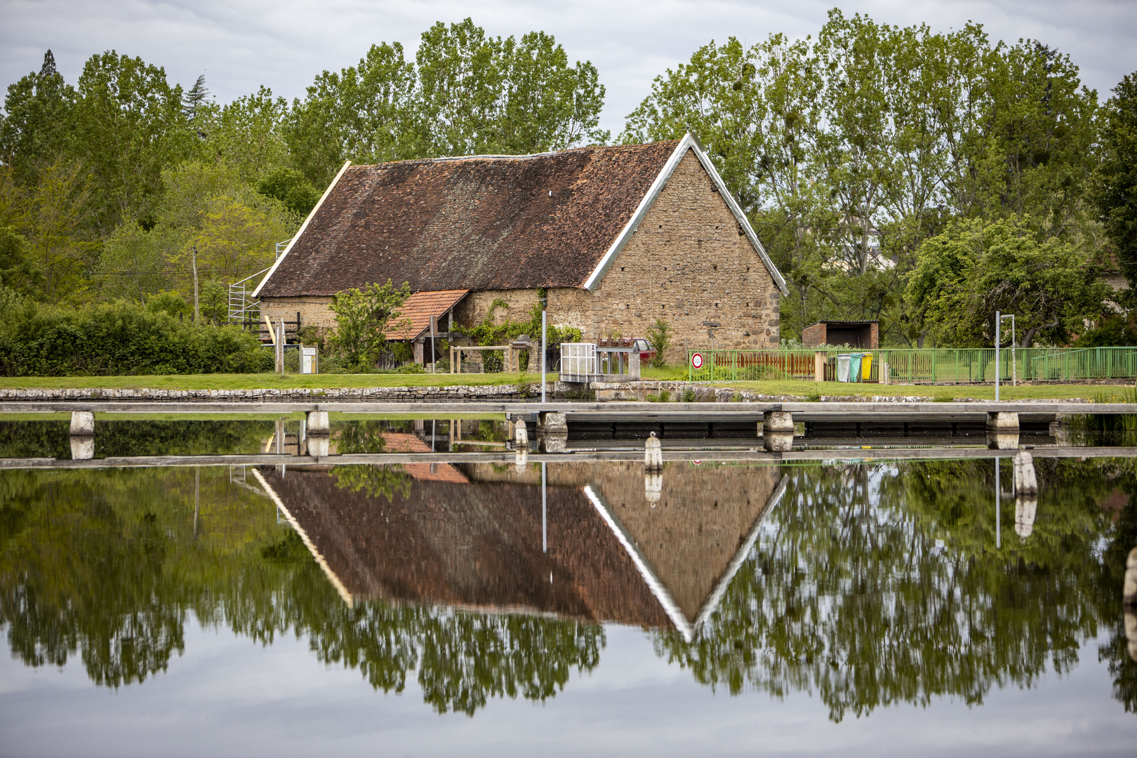 Bauernhof am See.... zum Spiegeltag