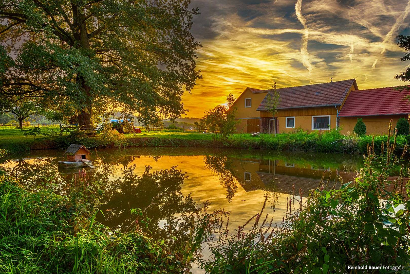 Bauernhof Idylle mit Teich