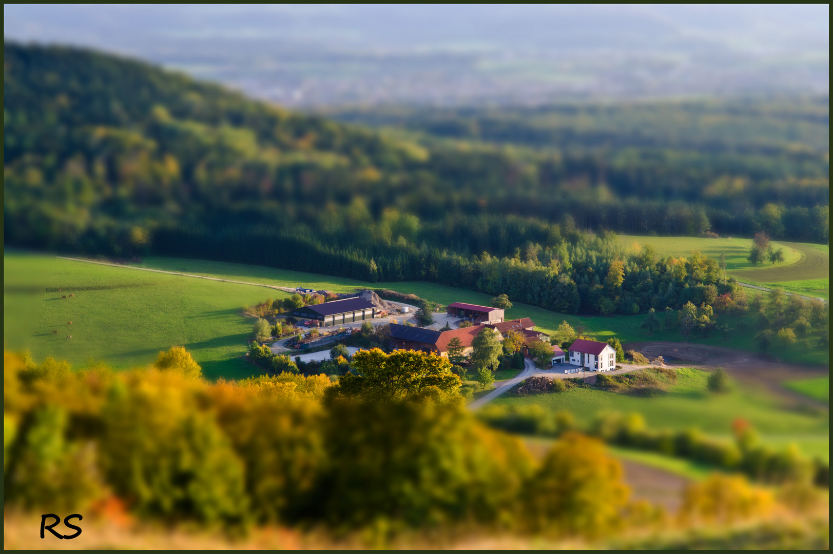 Bauernhof in der Abendsonne