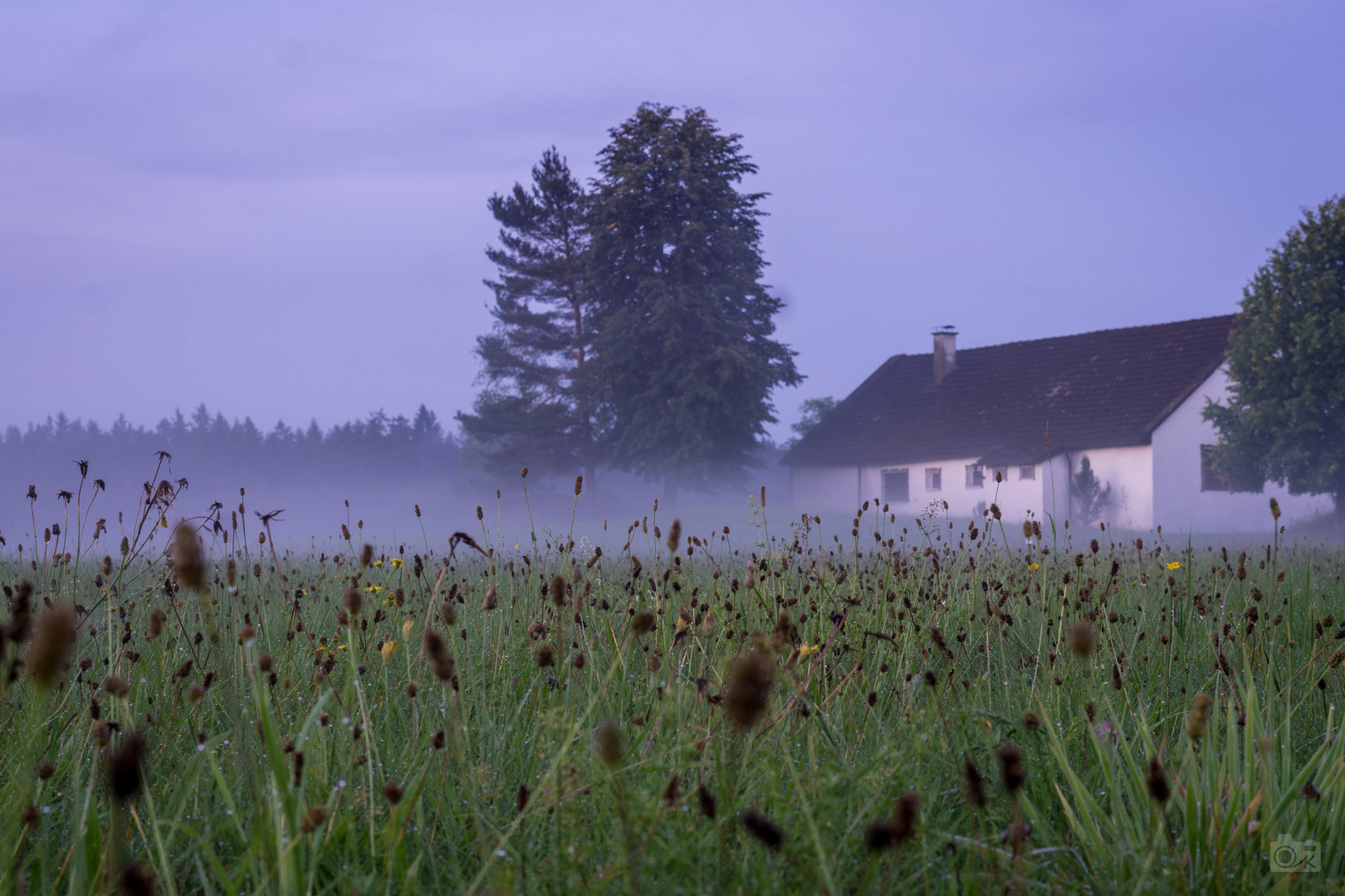 Bauernhof nach dem Gewitter