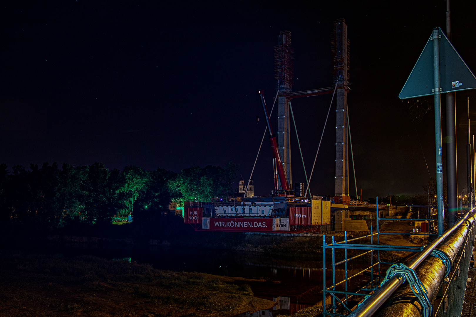 Baufortschritt an der Brückenbaustelle Magdeburg...