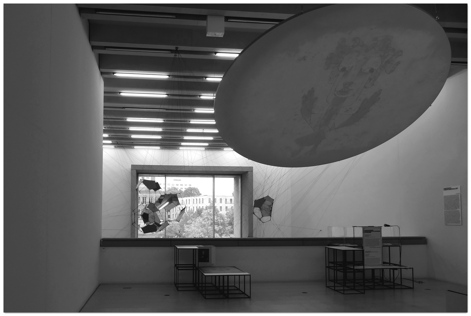 Bauhaus 2 Foto & Bild art, spezial, lila Bilder auf