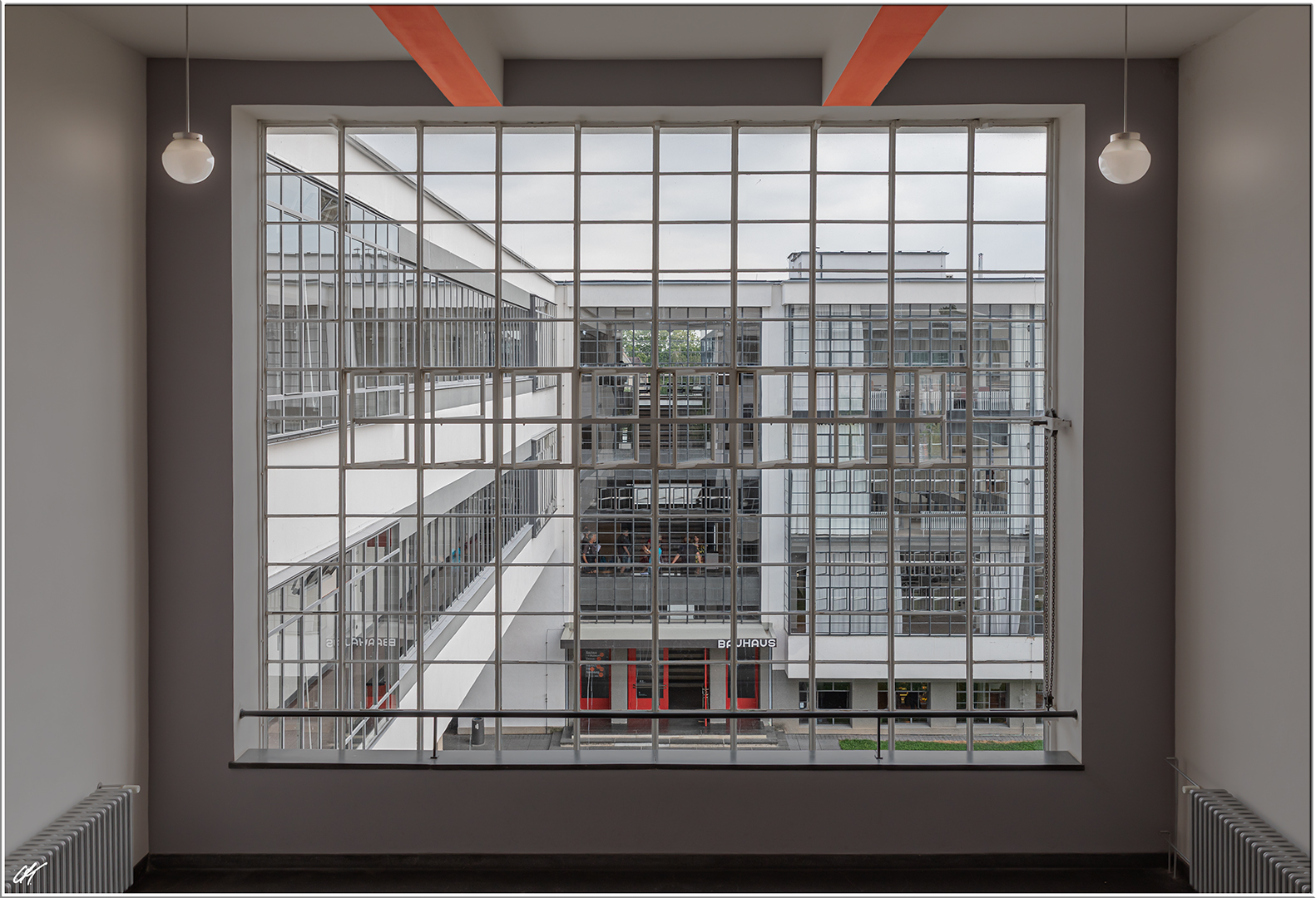 Bauhaus Dessau  Glasfassade