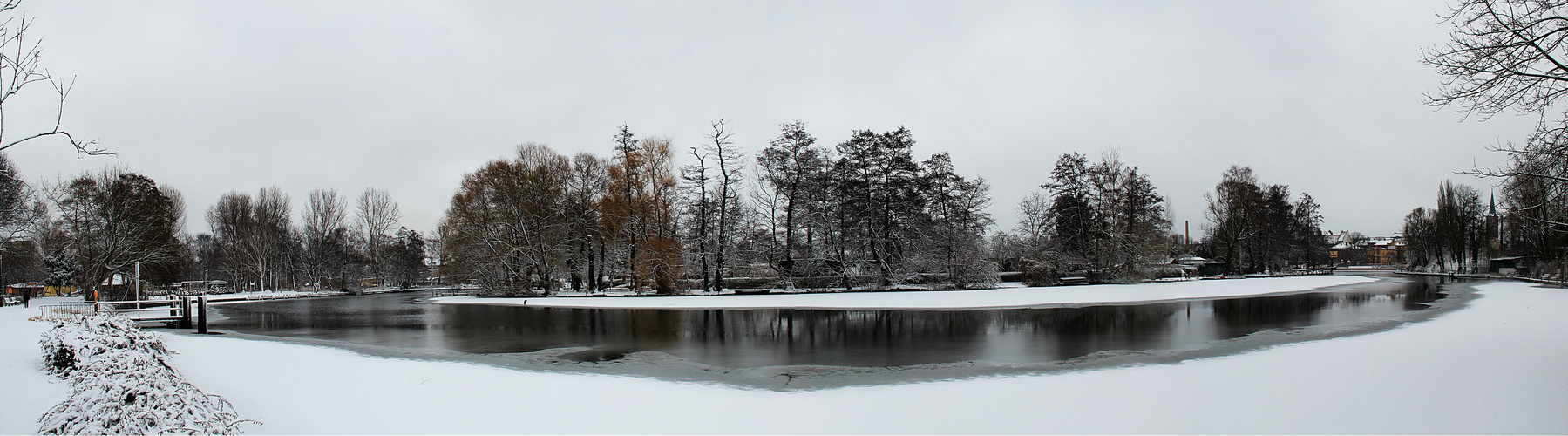 Baumgarteninsel an der alten Spree