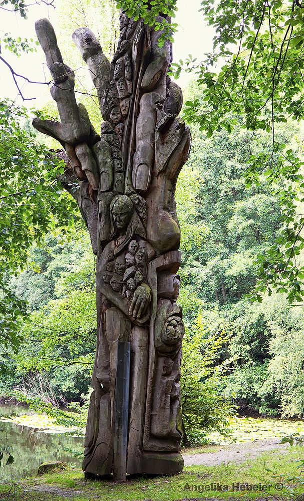 Baumskulptur am Hexenteich 2