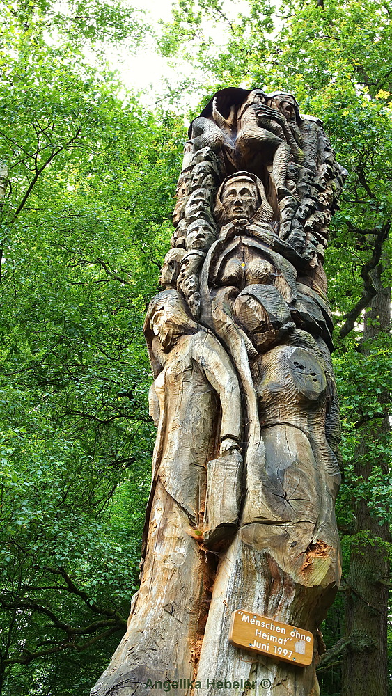 Baumskulptur am Hexenteich