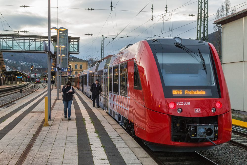 Baureihe 622 Lint Triebwagen zum Fahrbahnwechsel am 13.12.2015