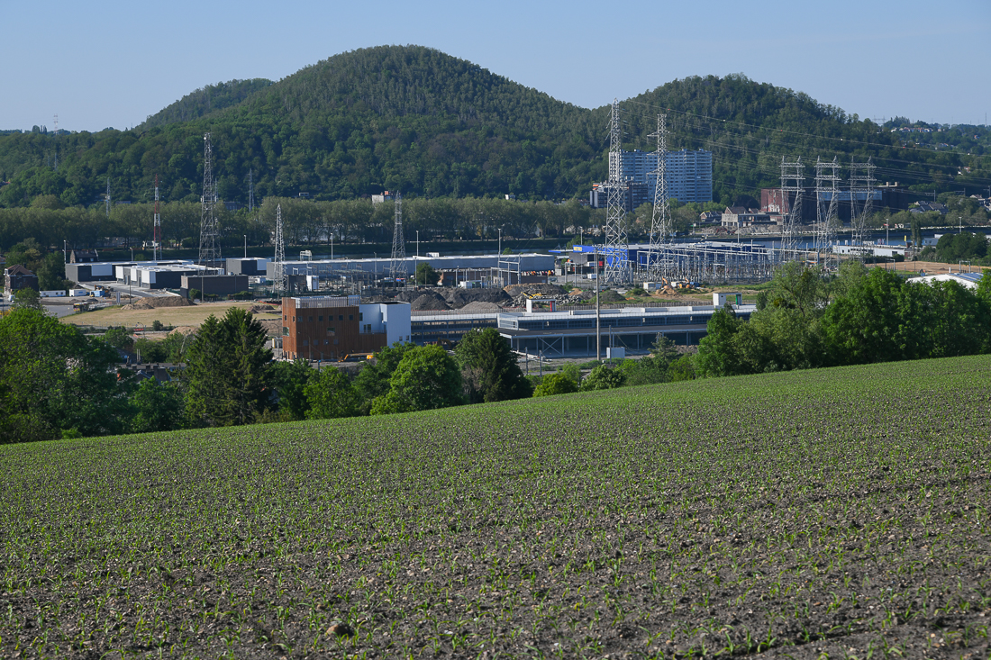 Baustelle am Bahnhof Bressoux für die neue Tram und Expo Lüttich (B)