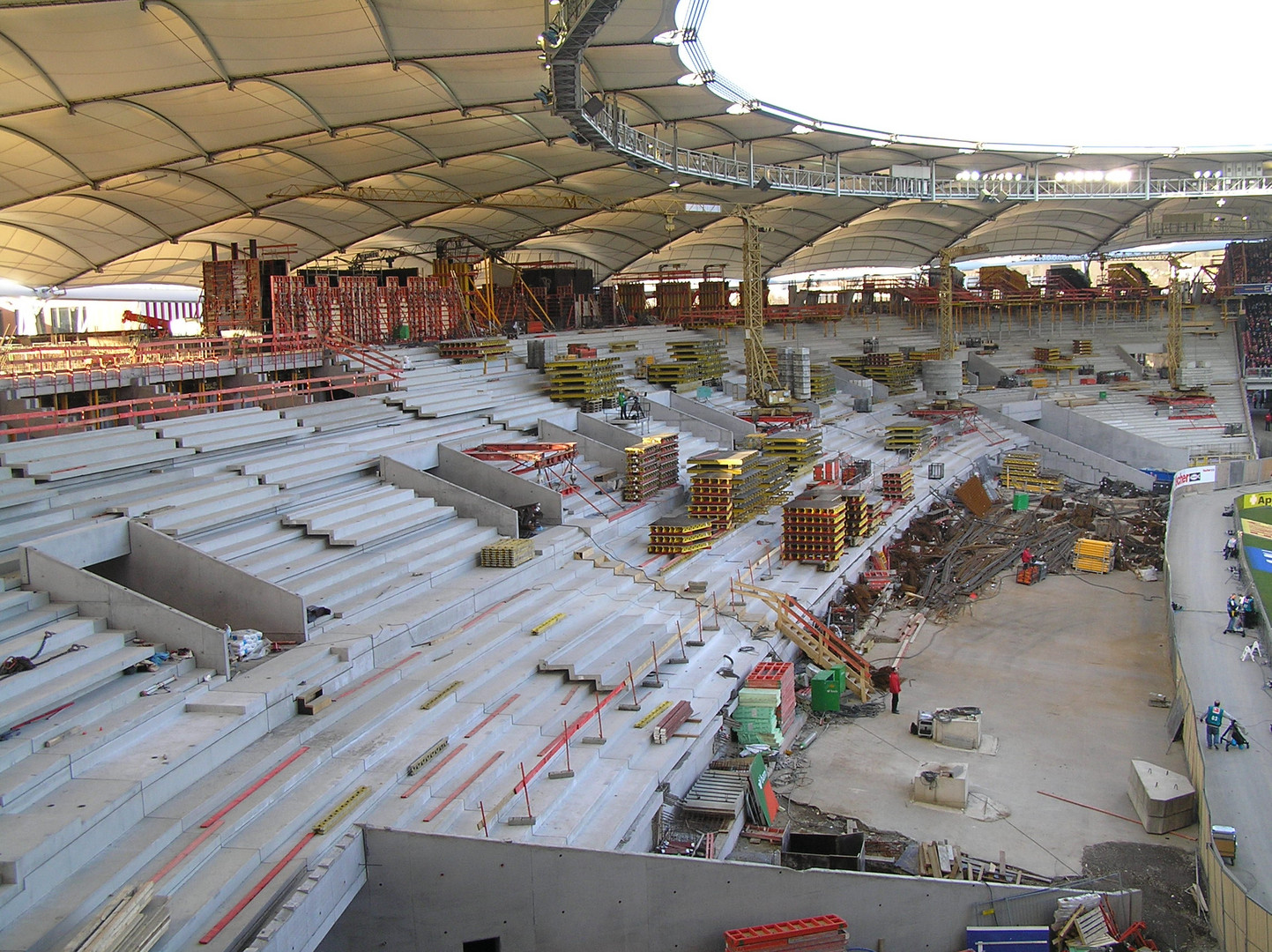 Baustelle: Cannstatter Kurve, Mercedes-Benz-Arena - Stuttgart, 20.03.2011 -4-