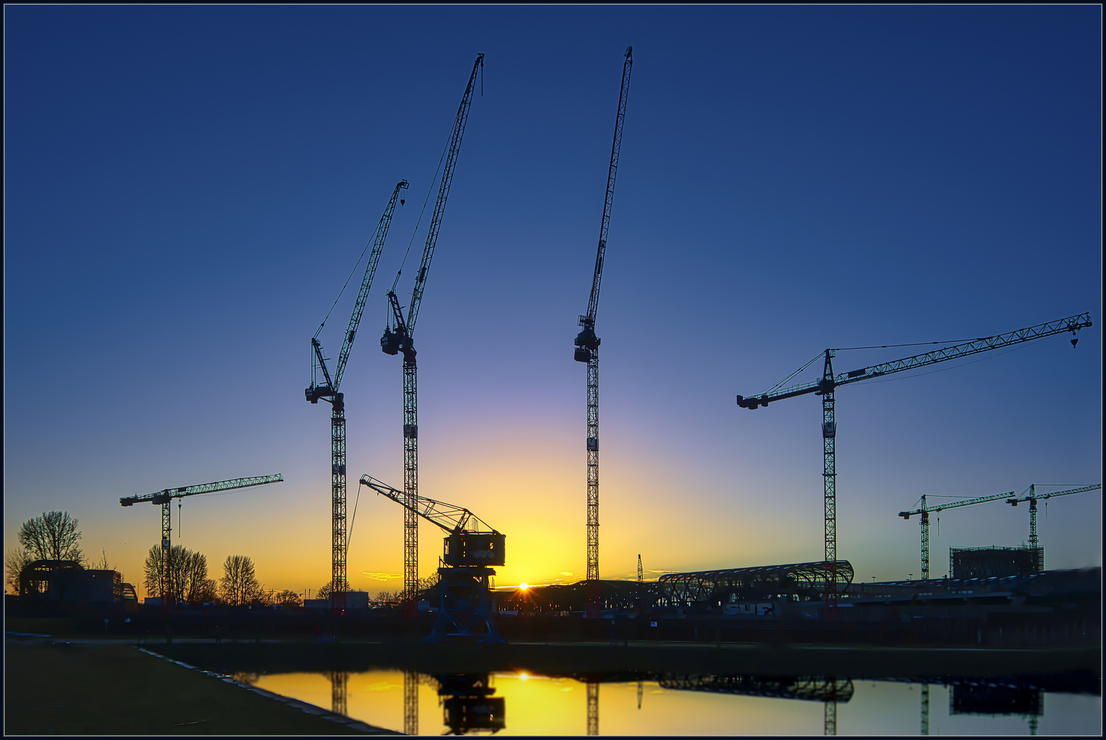 Baustelle Elbtower zum blauen Montag