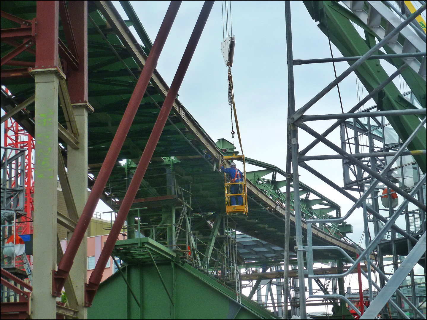 Baustelle Wuppertal-Oberbarmen - Schwebebahnendstation