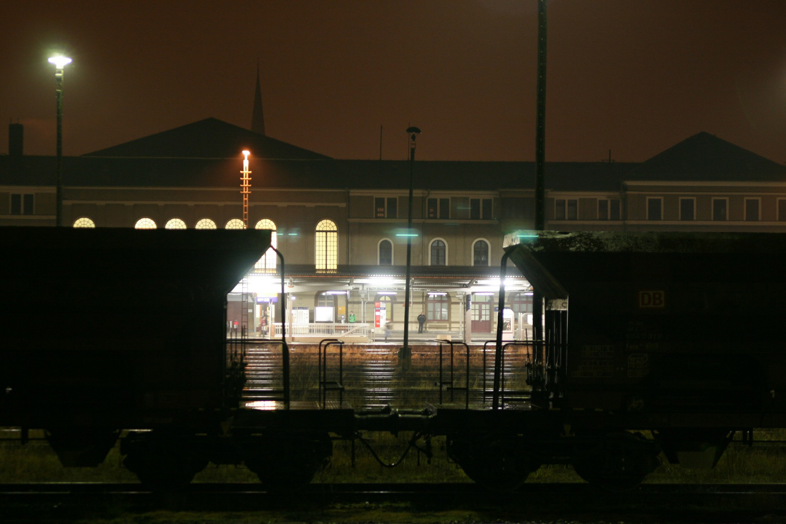 Bautzen, Bahnhof bei Nacht