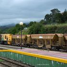 Bauzug im Bahnhof Llanes (E)