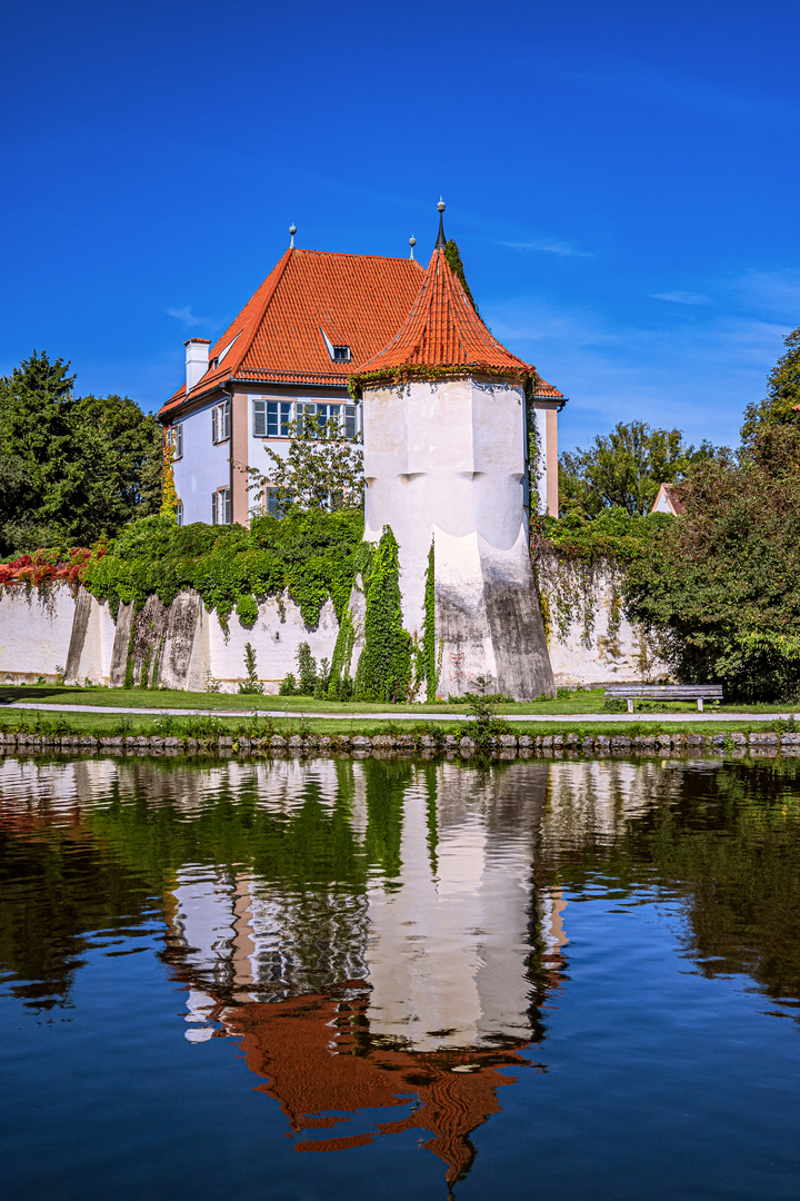 BAVARIA : MUNICH - BLUTENBURG CASTLE