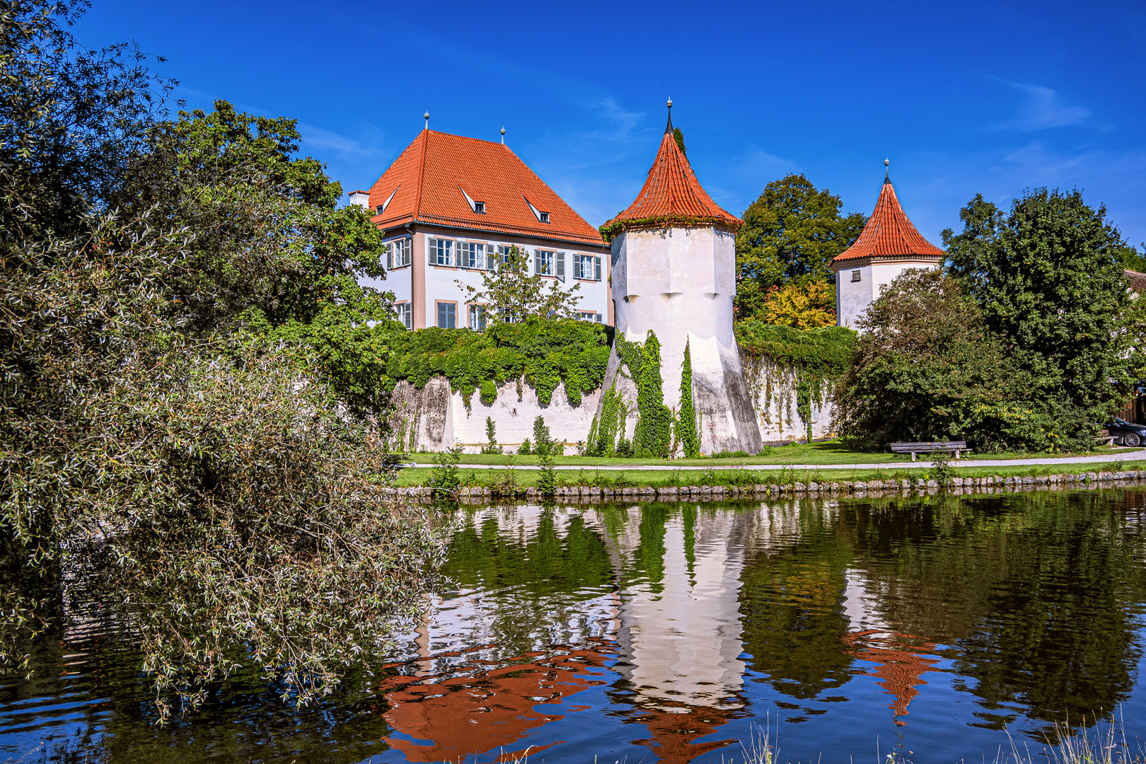 BAVARIA : MUNICH - BLUTENBURG CASTLE