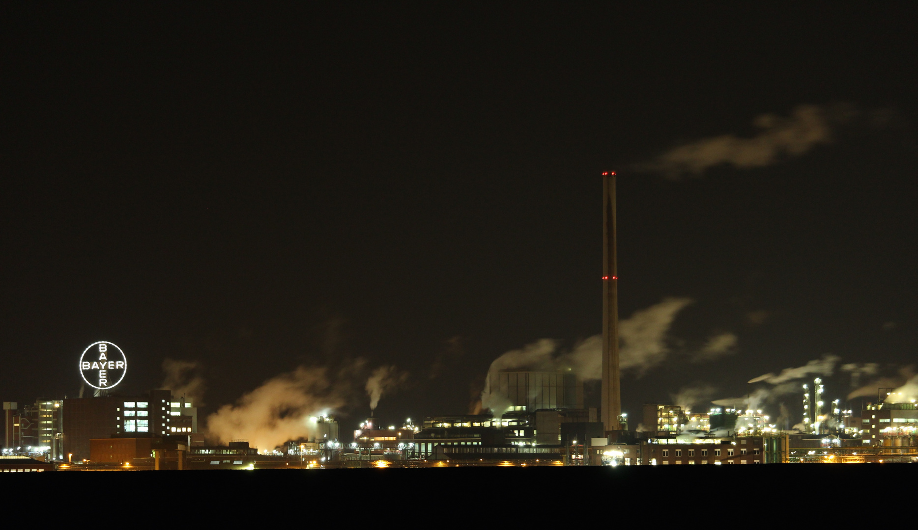 Bayer Werk Krefeld Foto Bild Industrie Und Technik Industrie Nachts Industriefotografie Bilder Auf Fotocommunity