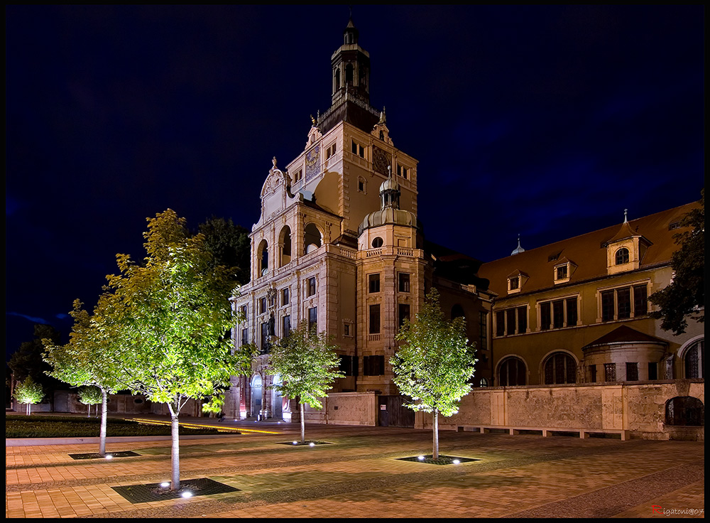 < bayerisches Nationalmuseum >