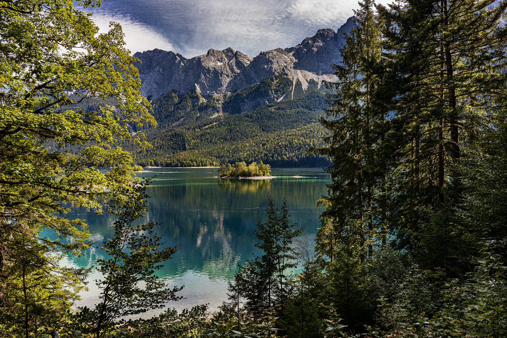 Bayern - Grainau - Eibsee und Zugspitze