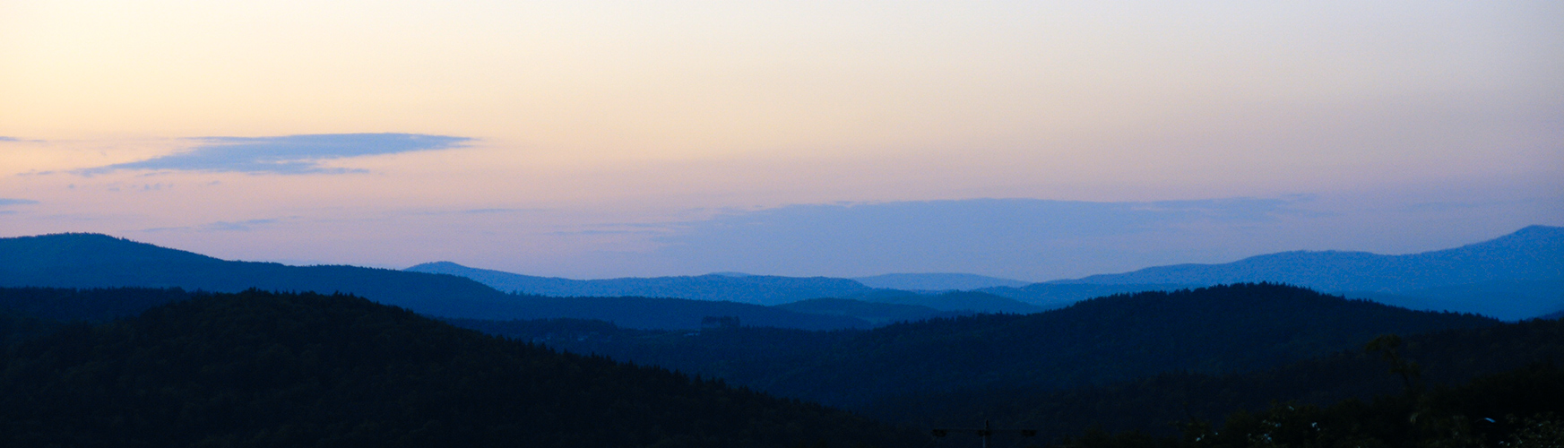 BAYERNFRÜHLING - blaue Berge