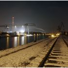 Bayernhafen bei Nacht