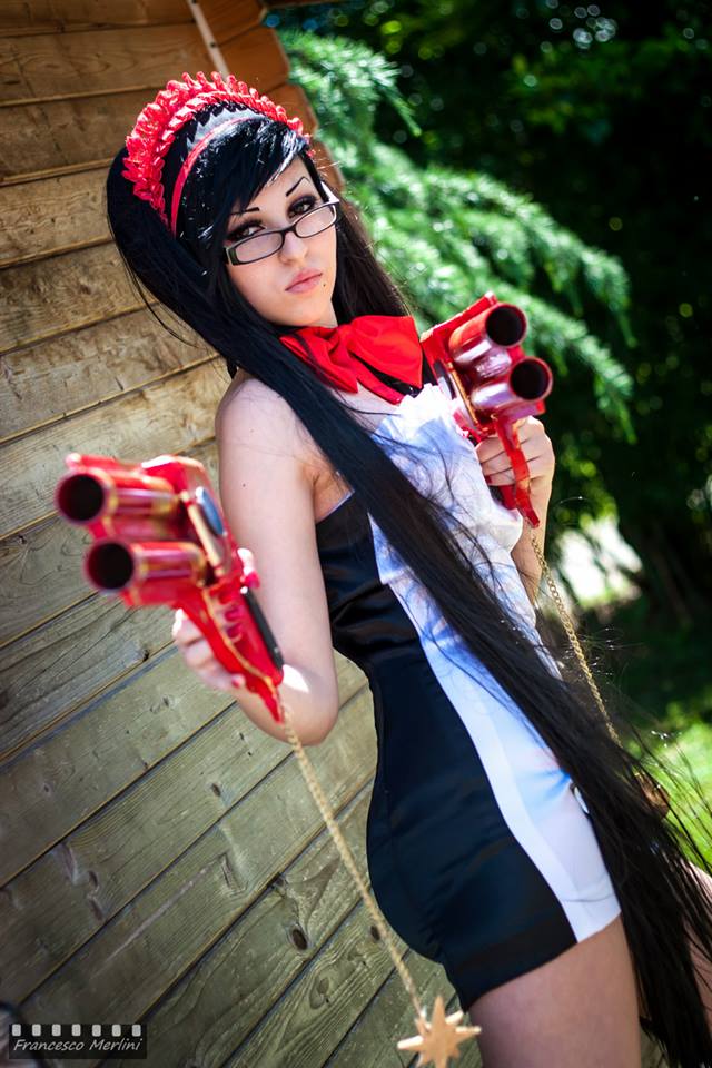 Bayonetta Maid Version Foto % Immagini| persone, bayonetta cosplay