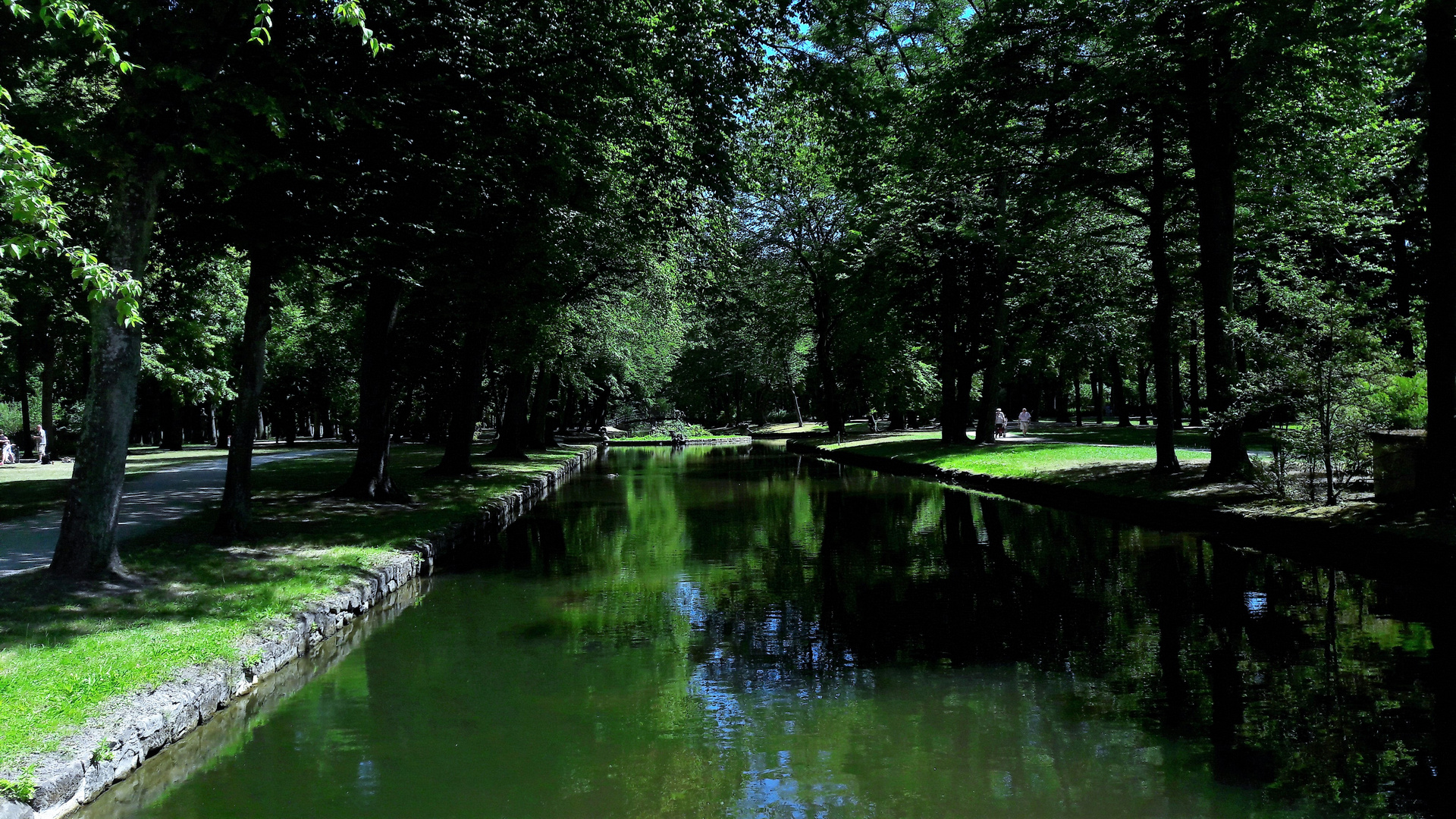 Bayreuth :Hofgarten immergrüne Oase