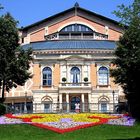 Bayreuther Festspielhaus im Juli 2012