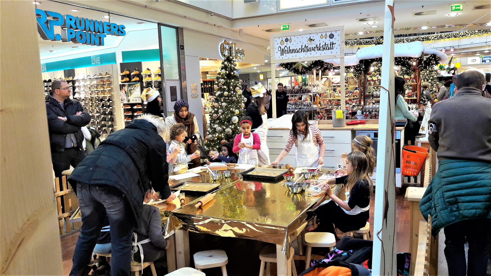 BAYREUTH:Weihnachtswerkstatt für Kinder 