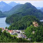 Bayrisch-allgäu-er Schloßblick von neu-Schwanstein zu Hohen-Schwangau 