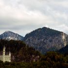 Bayrische Alpen mit dem Schloß Neuschwanstein, kurz vor Füssen