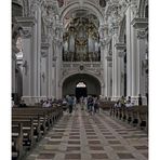 Bayrische Impressionen " Dom -St. Stephan, der Blick zur Orgel "